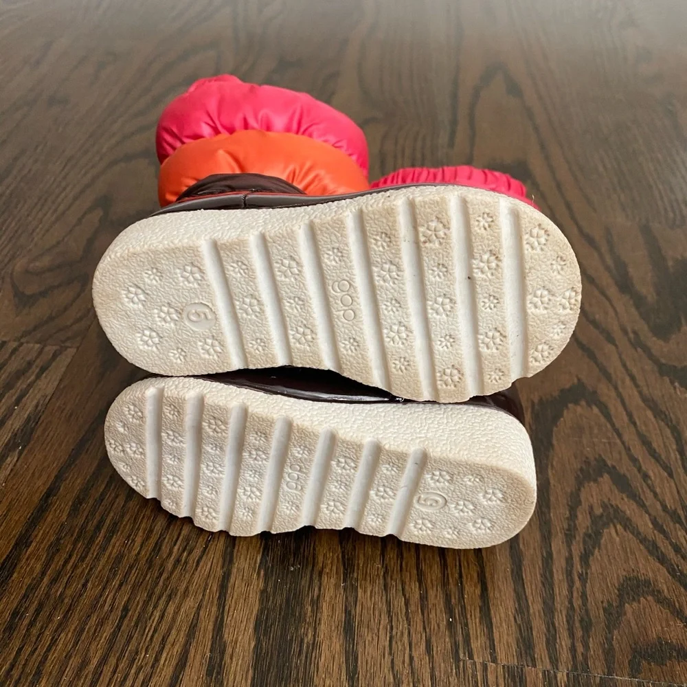 Gap girls winter boots size 5